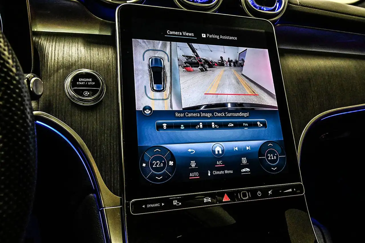 Mercedes-Benz GLC - Image 23