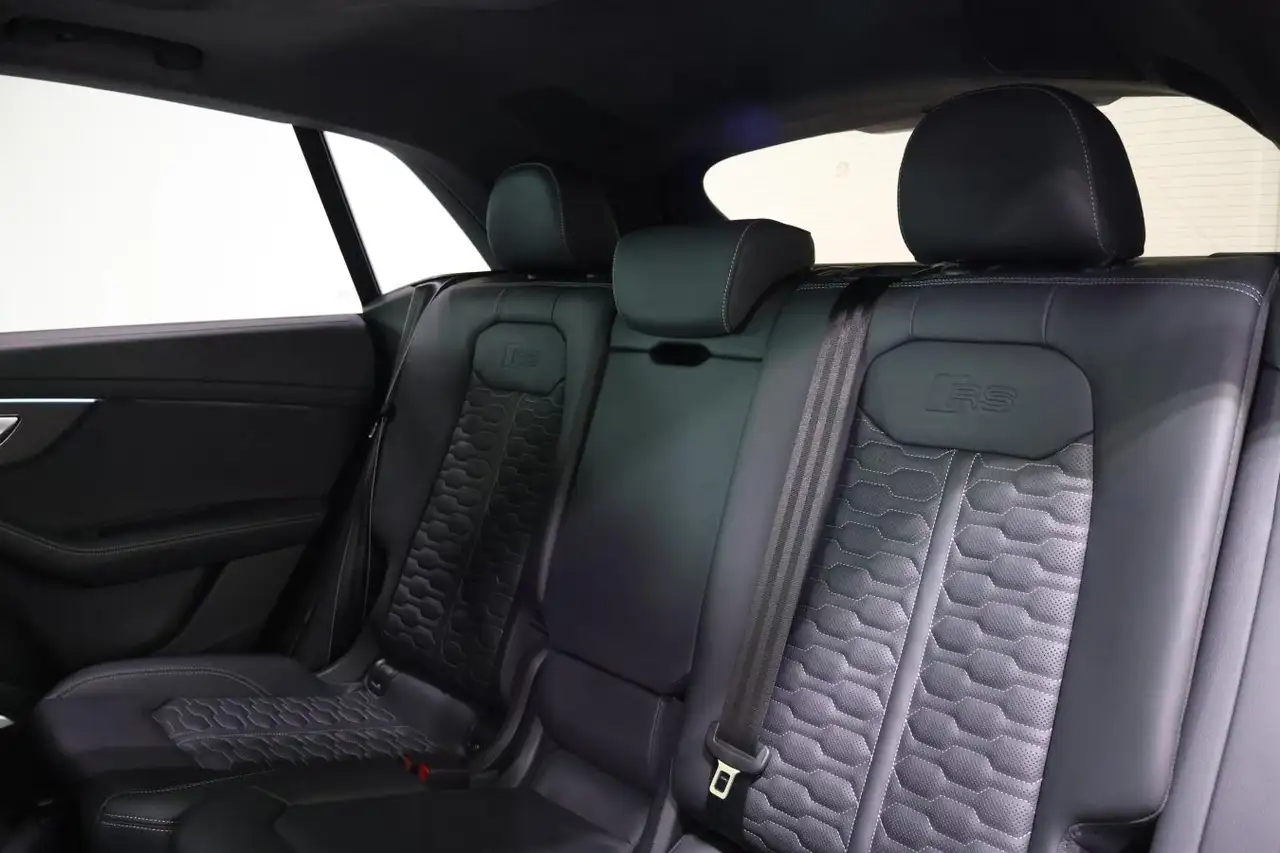 Audi RS Q8 - Image 28