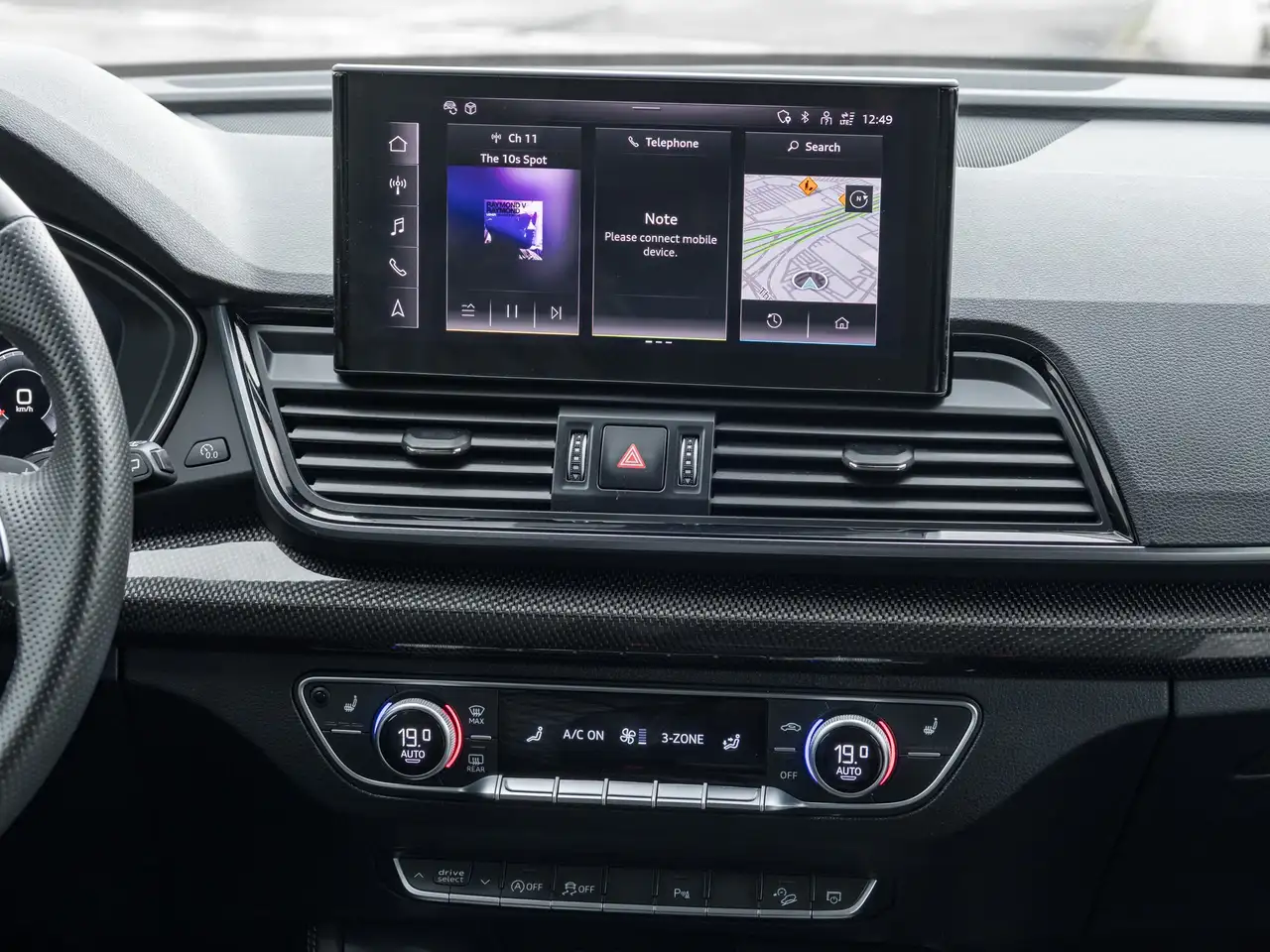 Audi SQ5 - Image 28
