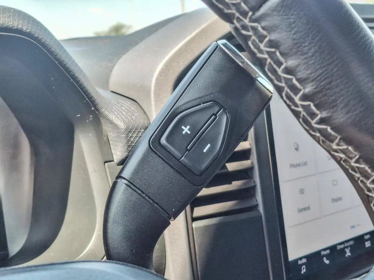 Ford F-150 - Image 19