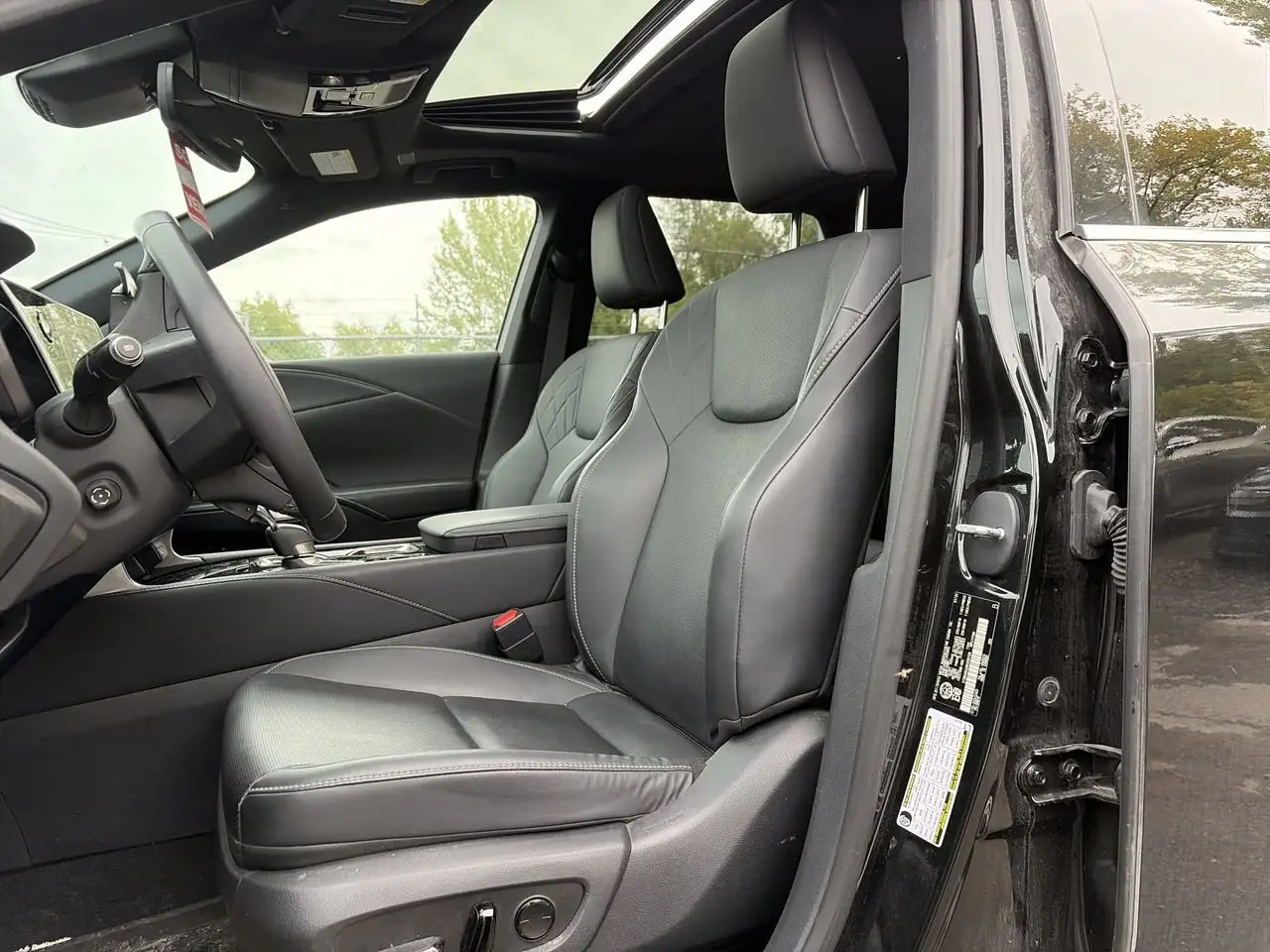 Lexus RX - Image 19