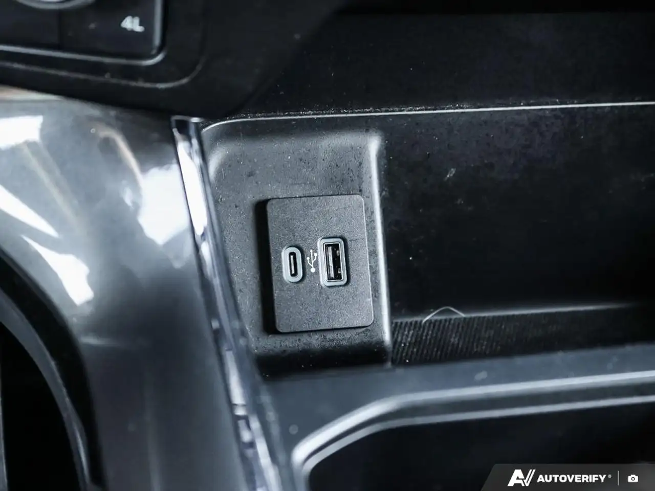 Ford F-150 - Image 27