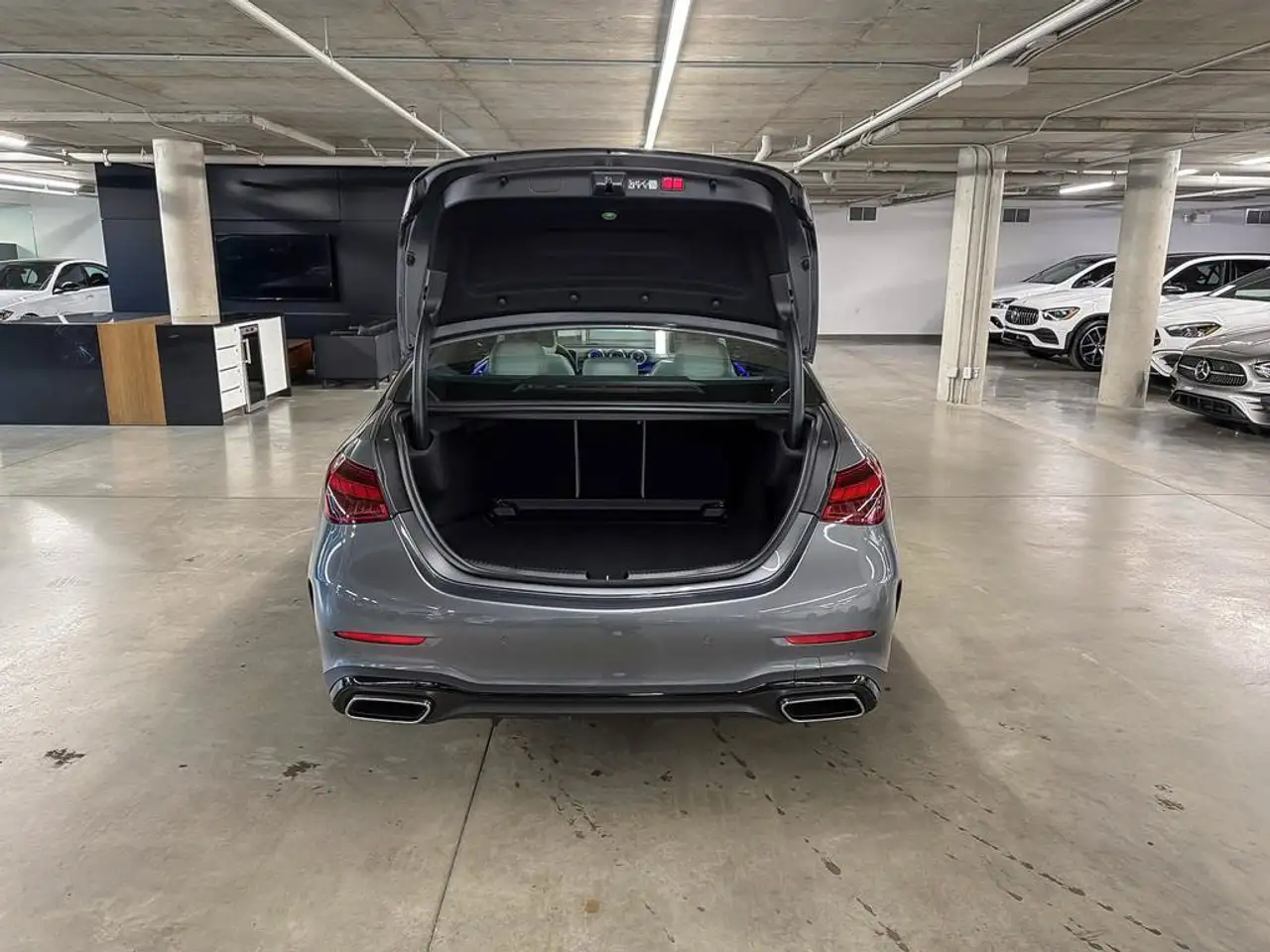 Mercedes-Benz C-Class - Image 19