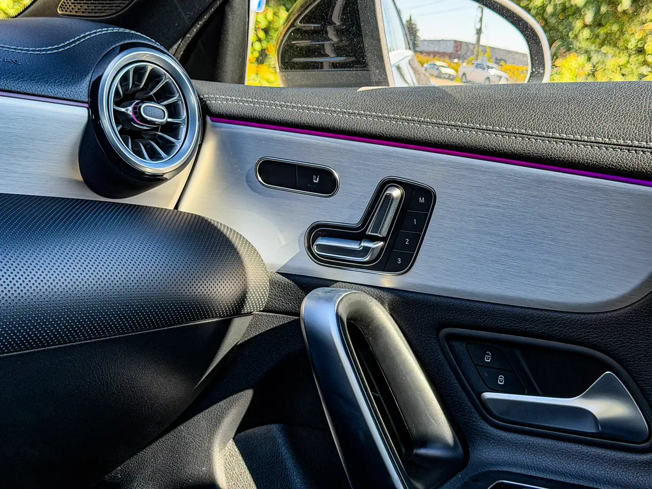 Mercedes-Benz CLA - Image 36