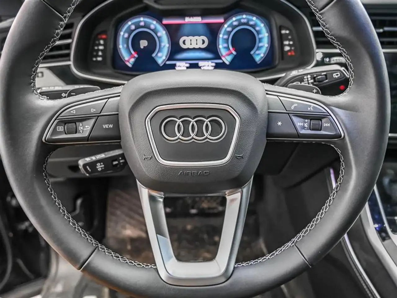 Audi Q8 - Image 25