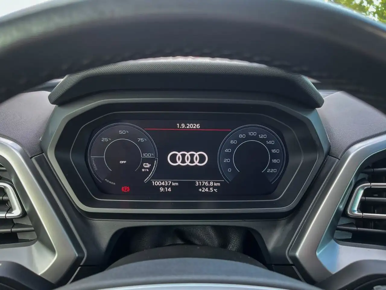 Audi Q4 e-tron - Image 17