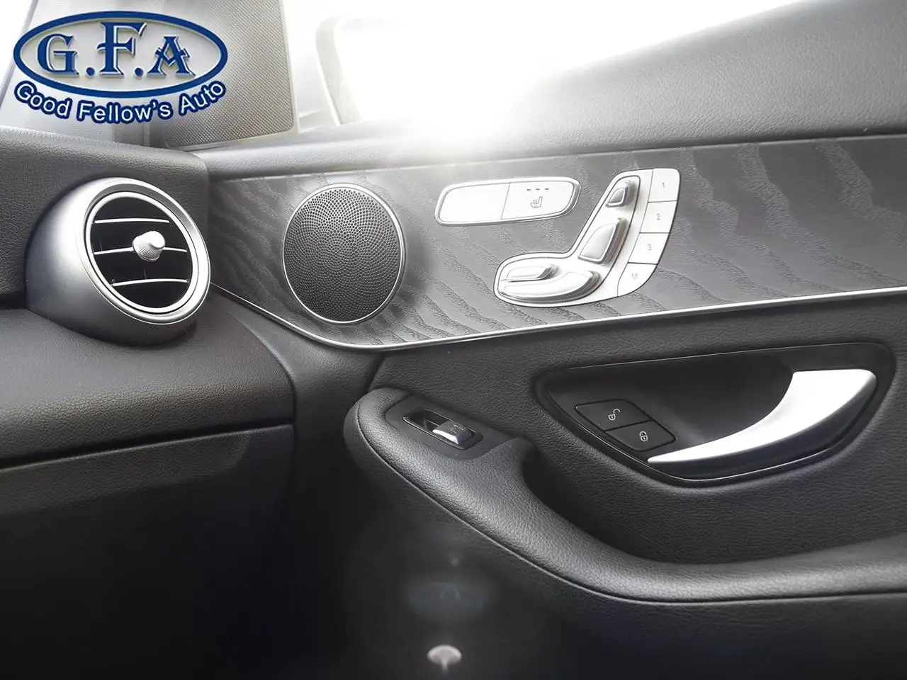 Mercedes-Benz GLC - Image 22