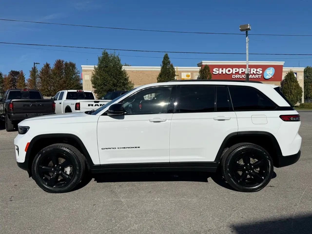 Jeep Grand Cherokee - Image 4