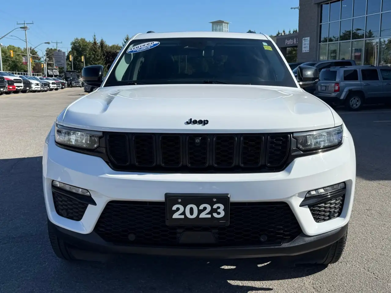 Jeep Grand Cherokee - Image 2