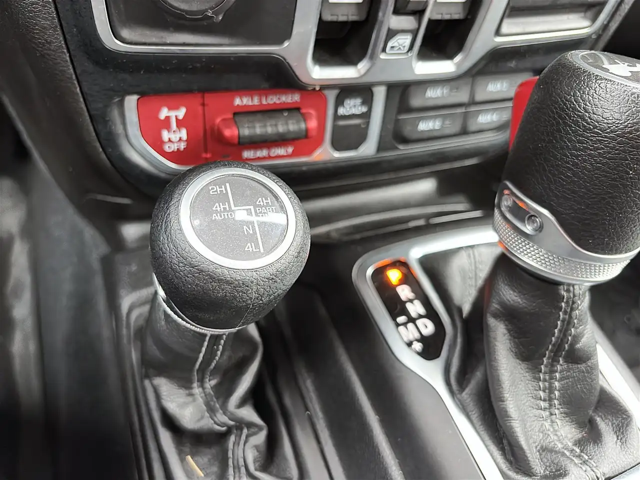 Jeep Wrangler - Image 26