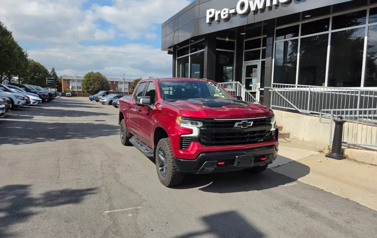 Chevrolet Silverado 1500 - Image 2
