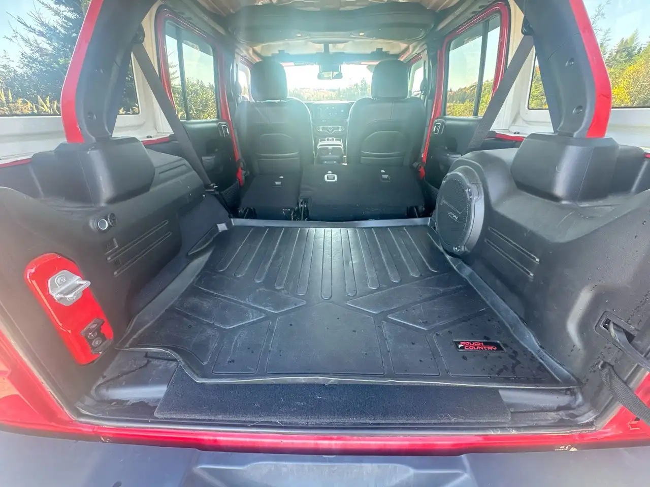 Jeep Wrangler - Image 37