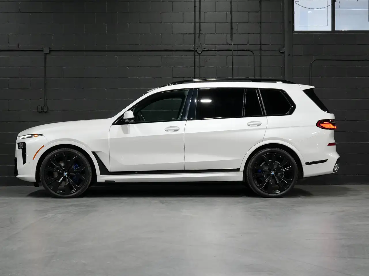 BMW X7 - Image 6