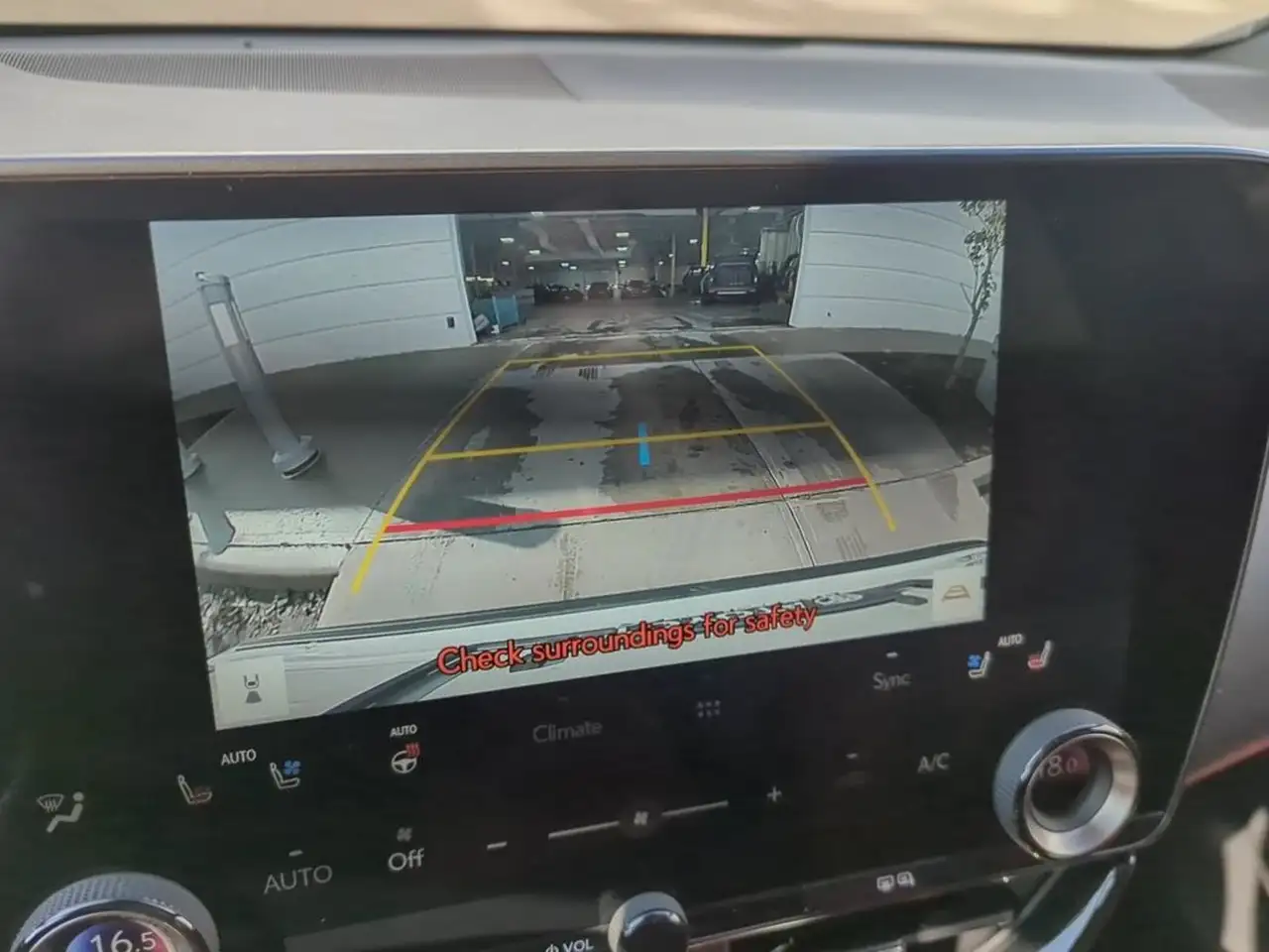 Lexus NX - Image 25