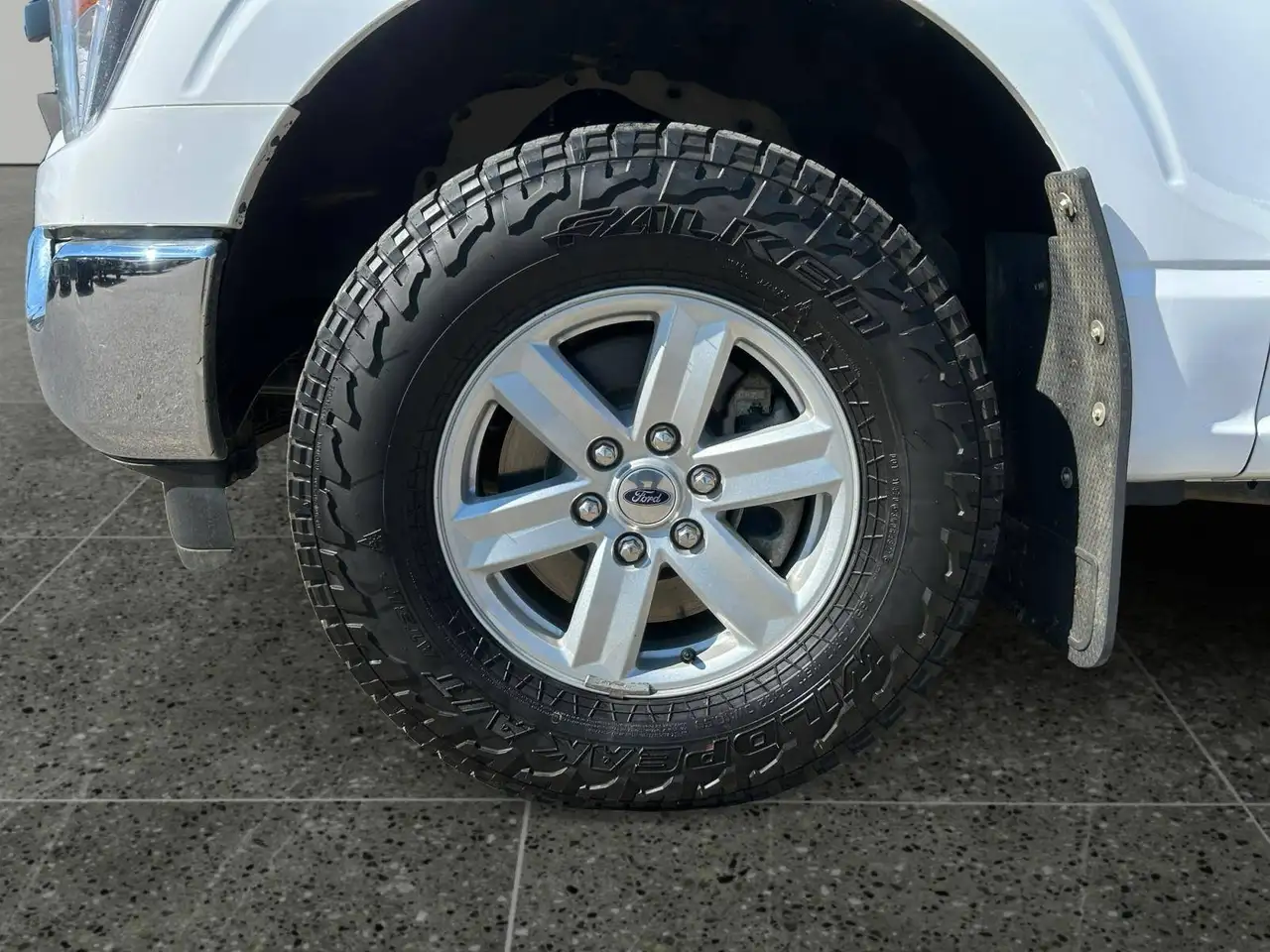 Ford F-150 - Image 9