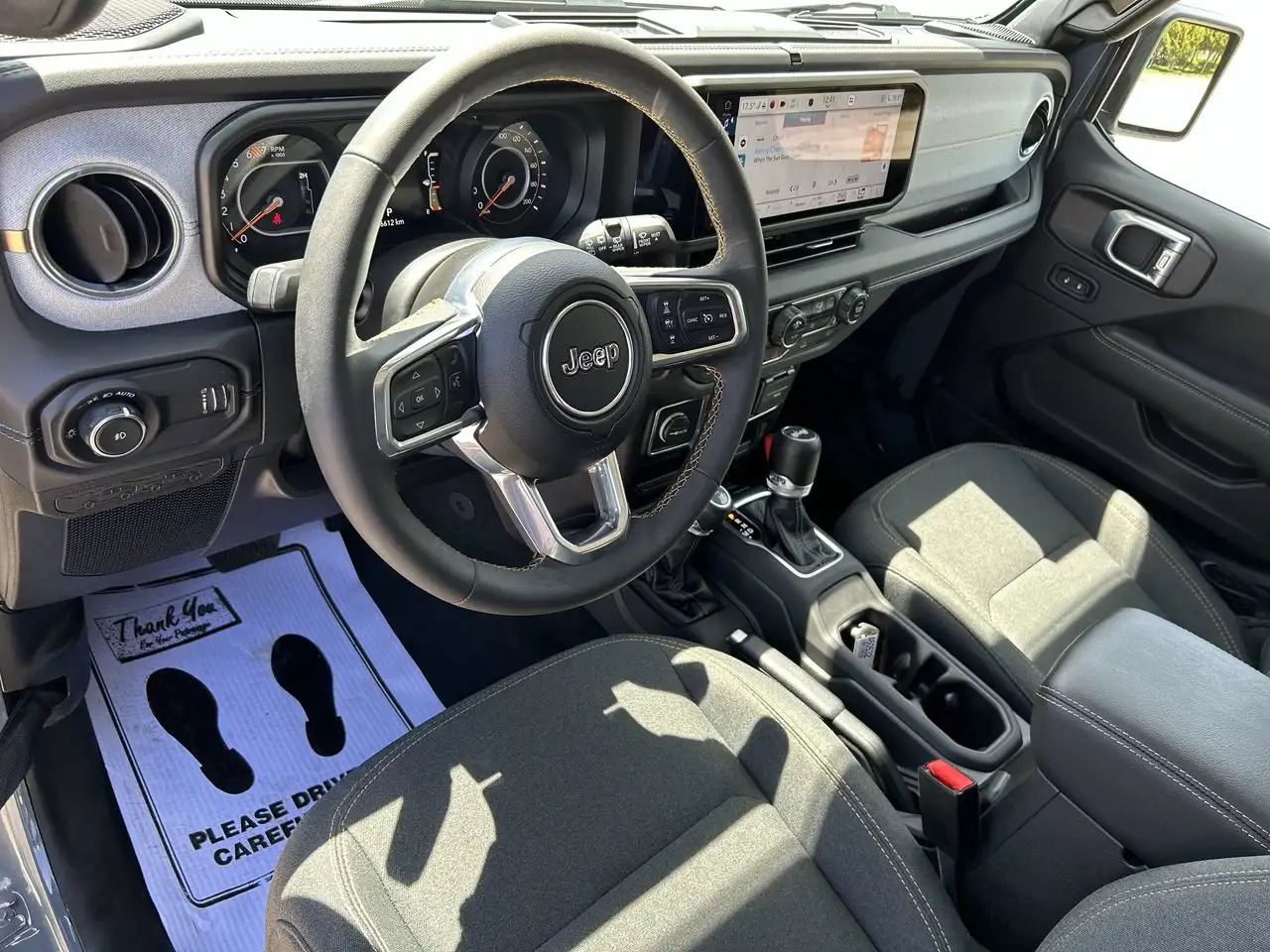 Jeep Wrangler - Image 14