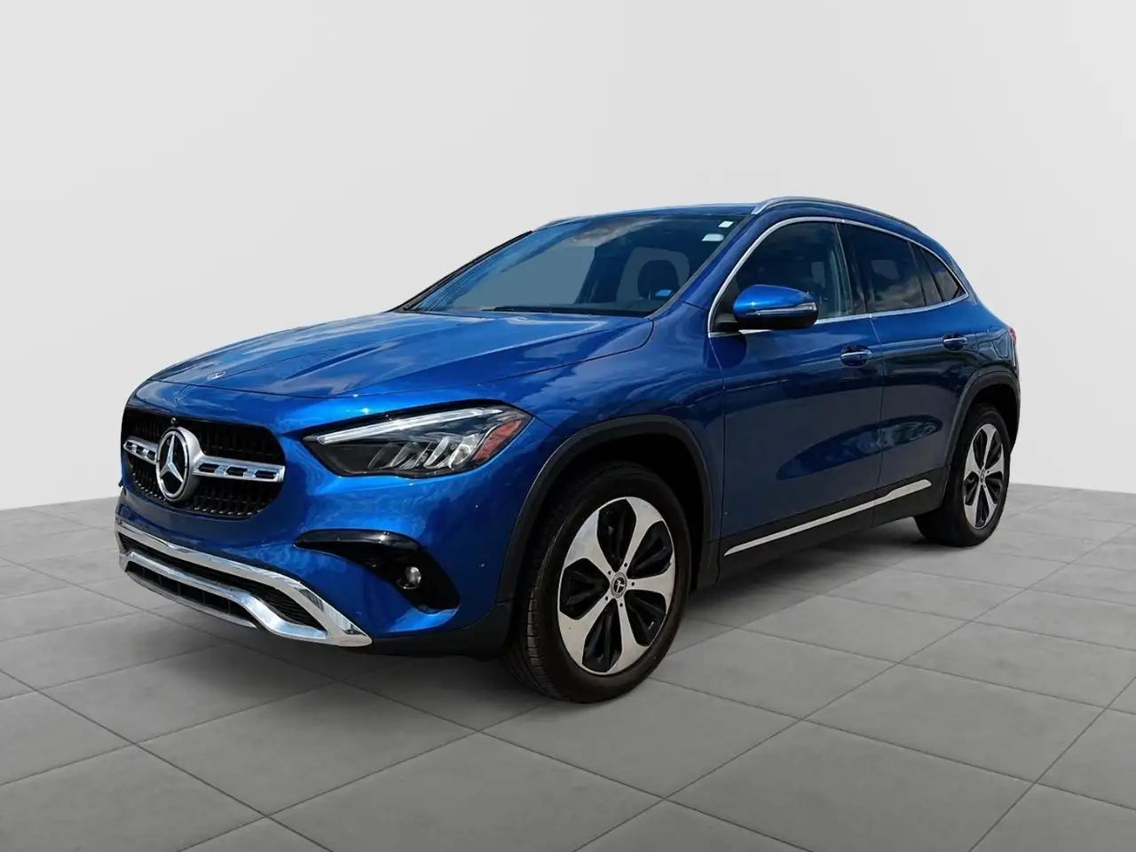 Mercedes-Benz GLA - Image 1