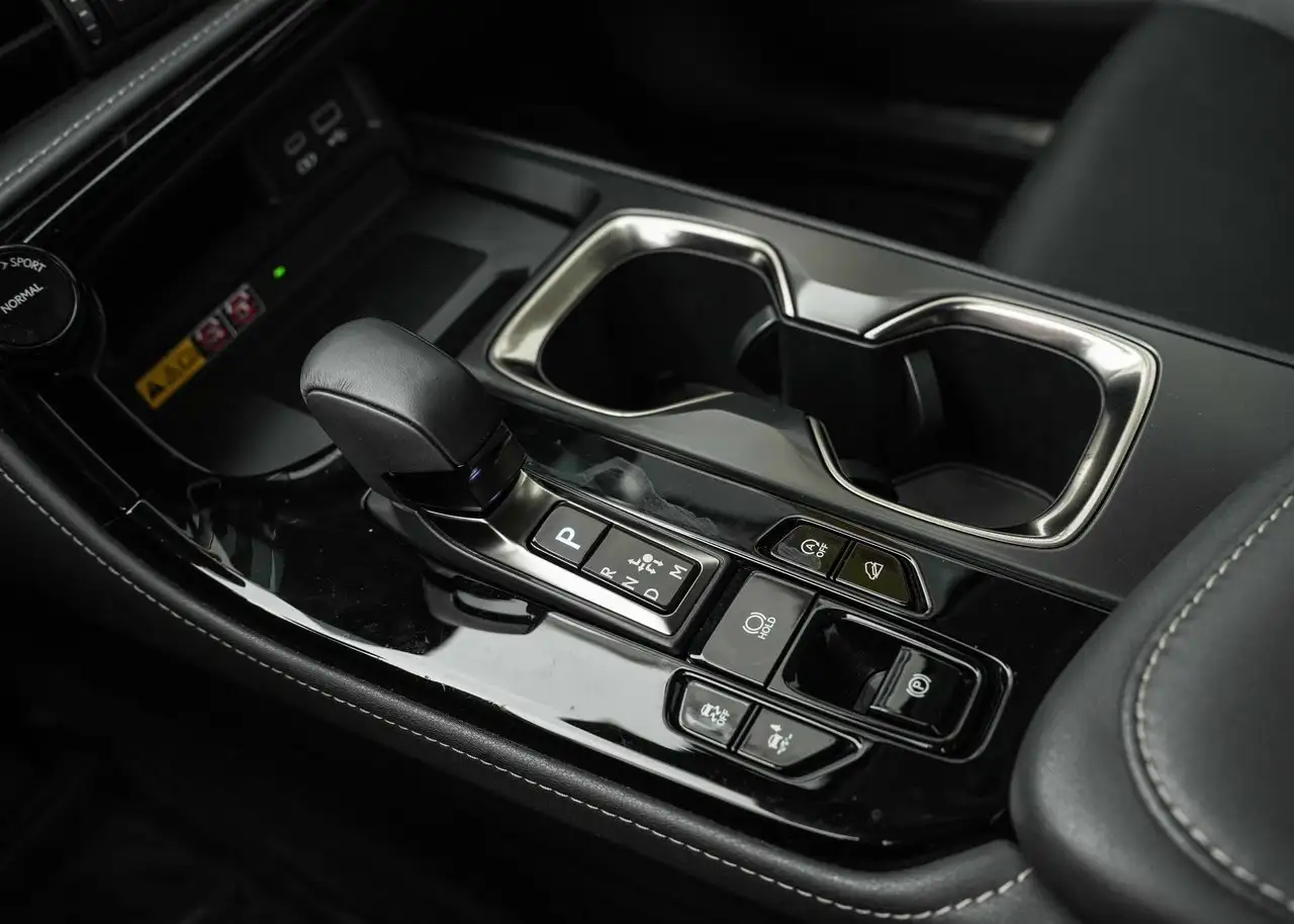 Lexus NX 350 - Image 30