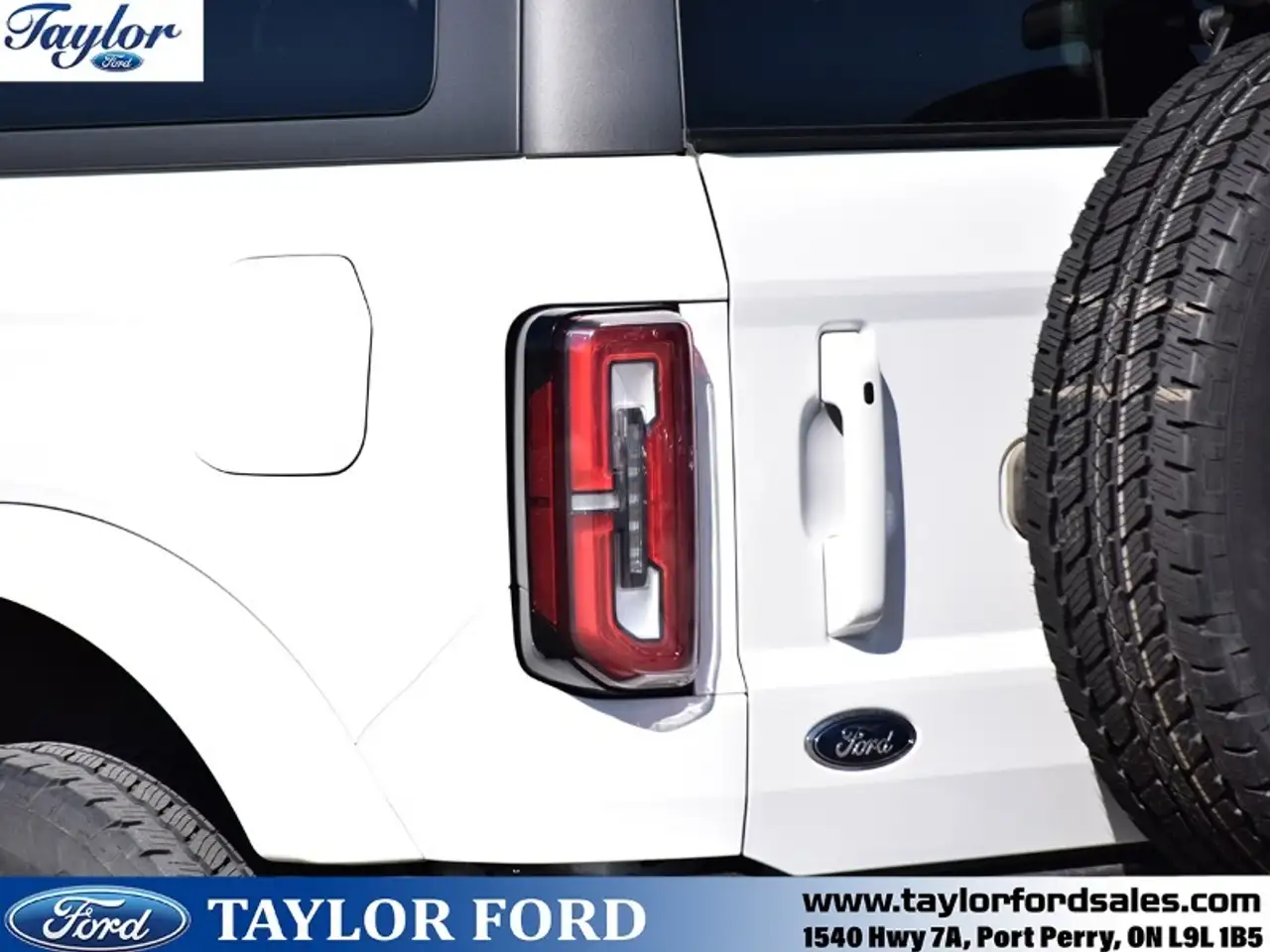Ford Bronco - Image 8
