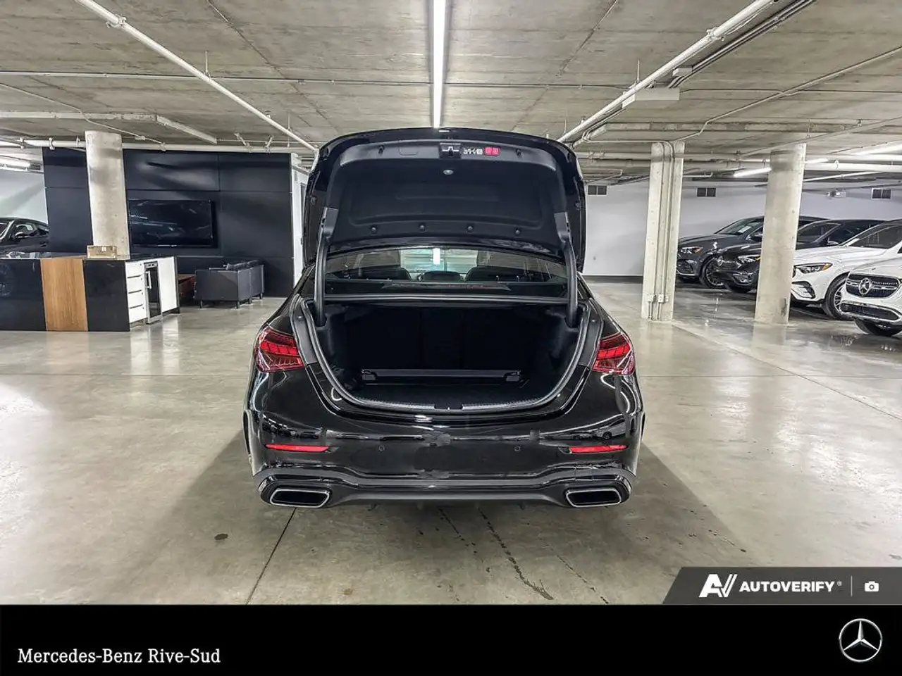 Mercedes-Benz C-Class - Image 19
