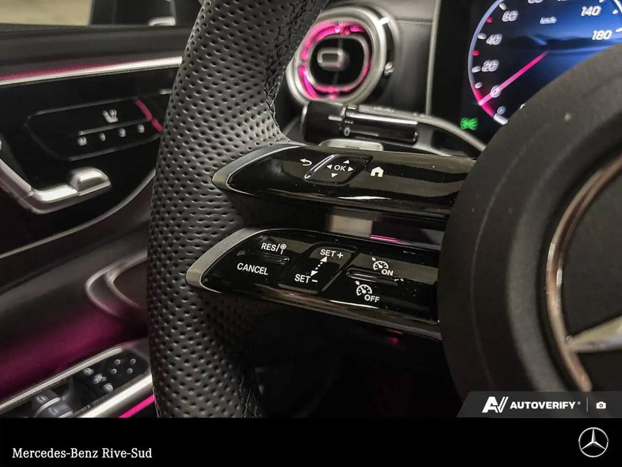 Mercedes-Benz C-Class - Image 21