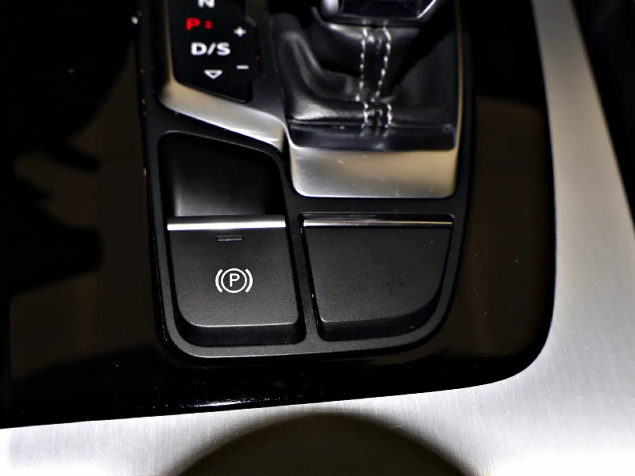 Audi Q5 - Image 35