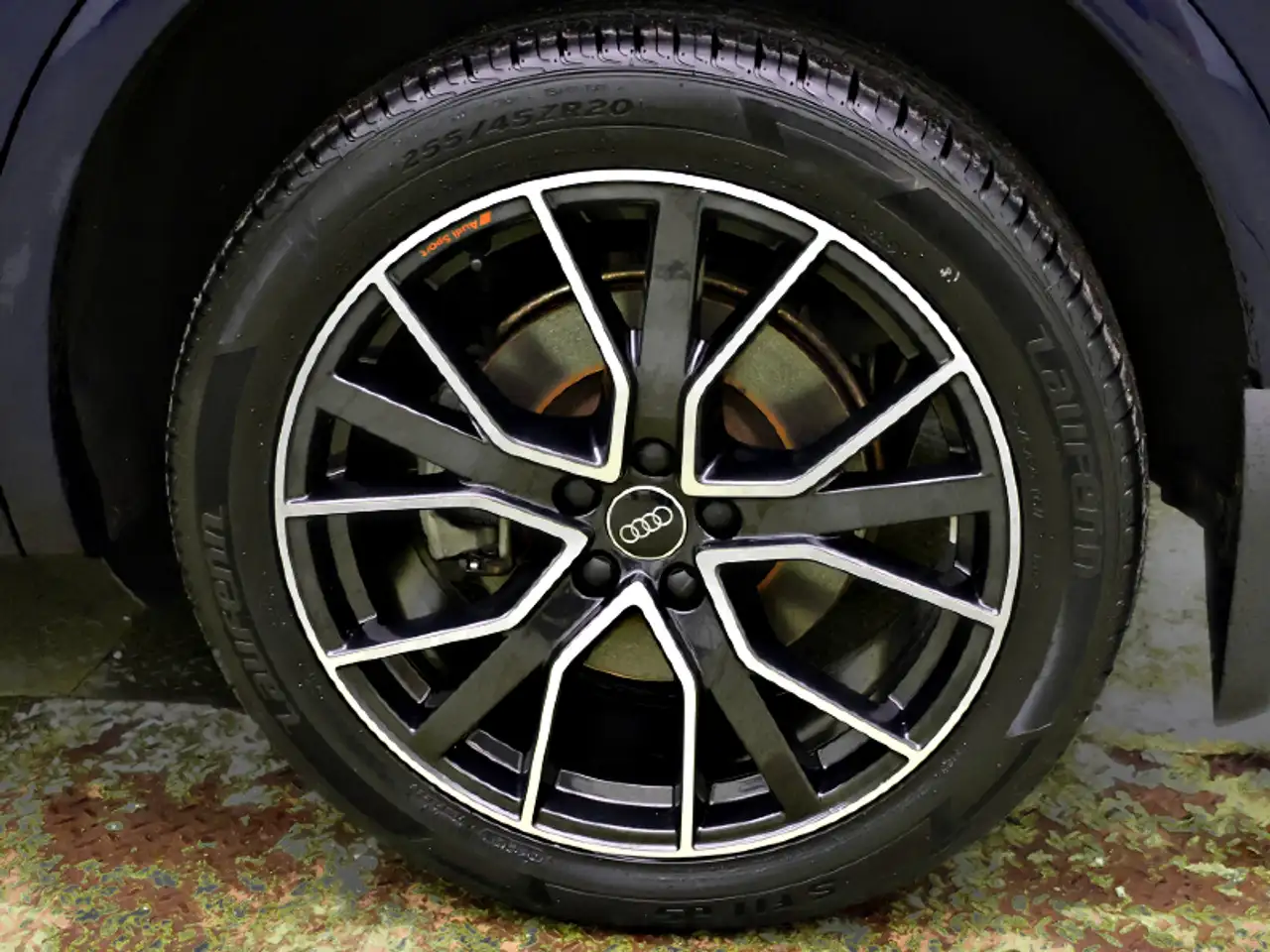 Audi Q5 - Image 10