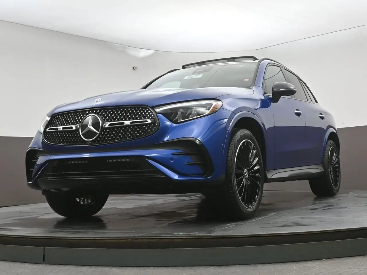 Mercedes-Benz GLC - Image 36