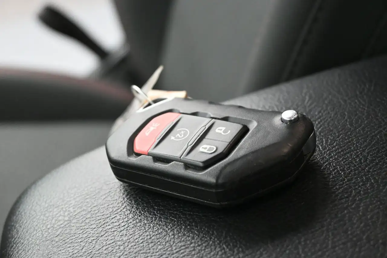 Jeep Wrangler - Image 32