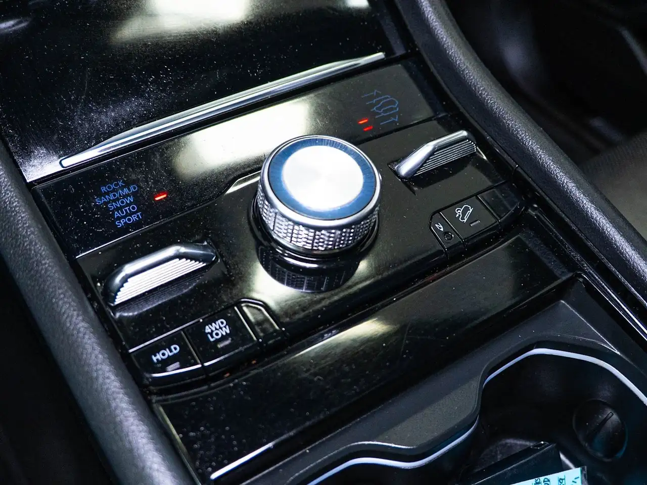 Jeep Grand Cherokee - Image 24