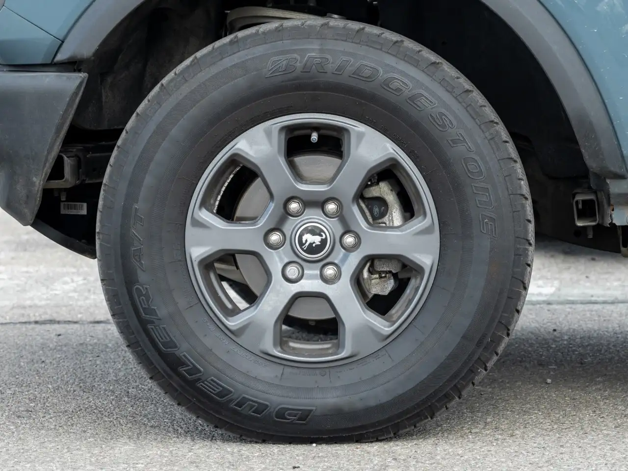 Ford Bronco - Image 8