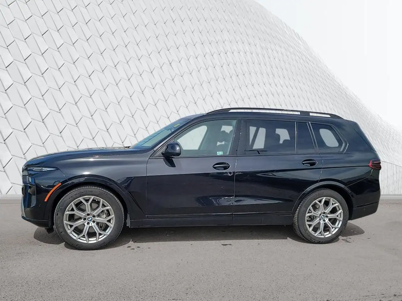 BMW X7 - Image 3