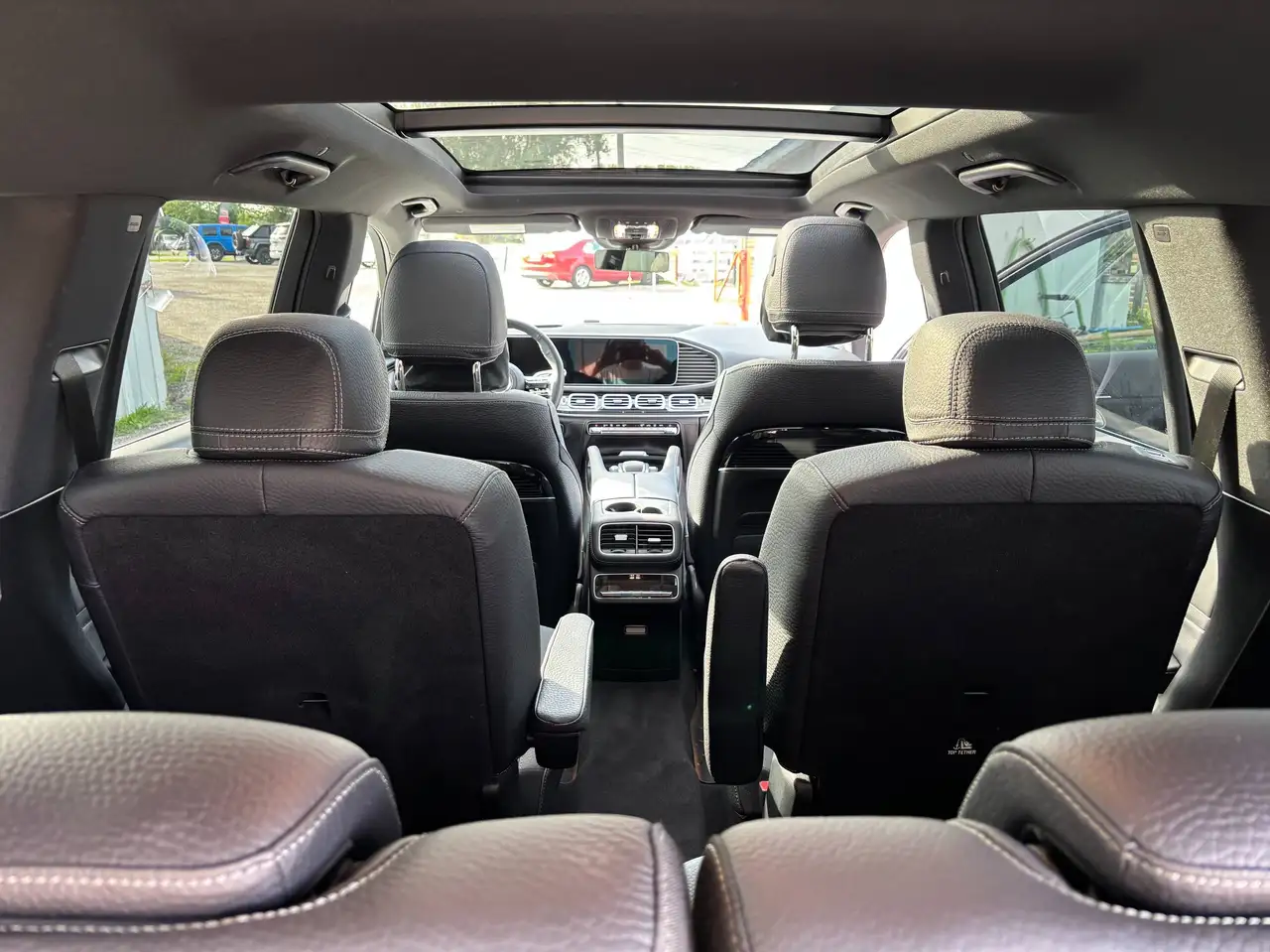 Mercedes-Benz GLS - Image 3