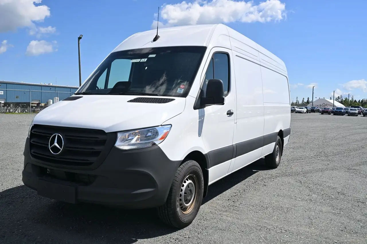 Mercedes-Benz Sprinter - Image 2