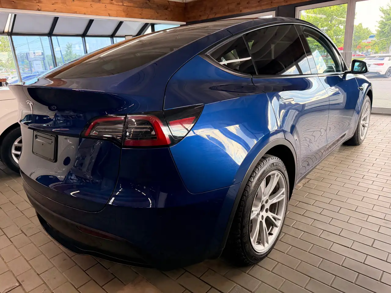 Tesla Model Y - Image 5