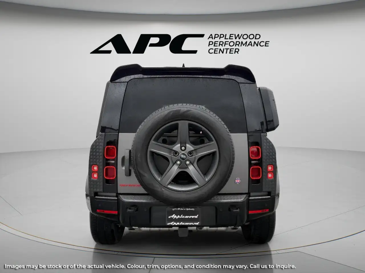 Land Rover Defender - Image 7
