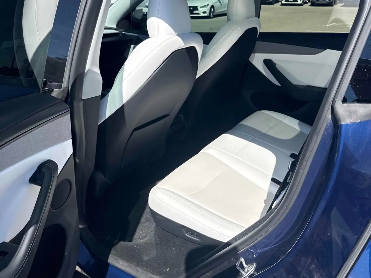 Tesla Model Y - Image 10