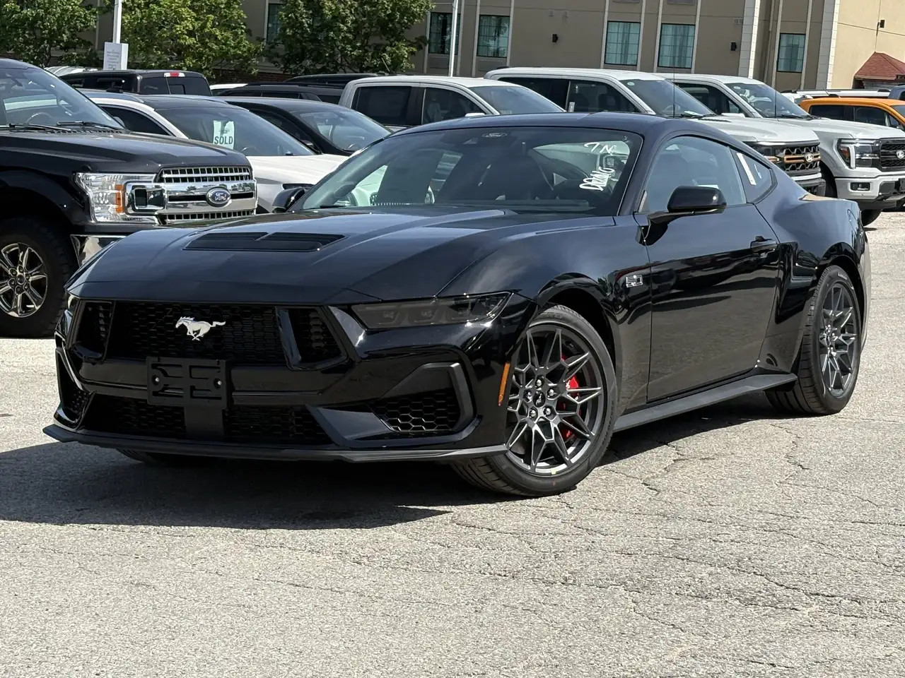 Ford Mustang - Image 2