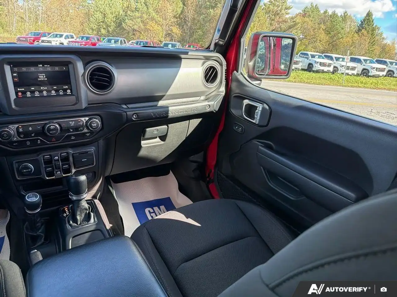 Jeep Wrangler - Image 27