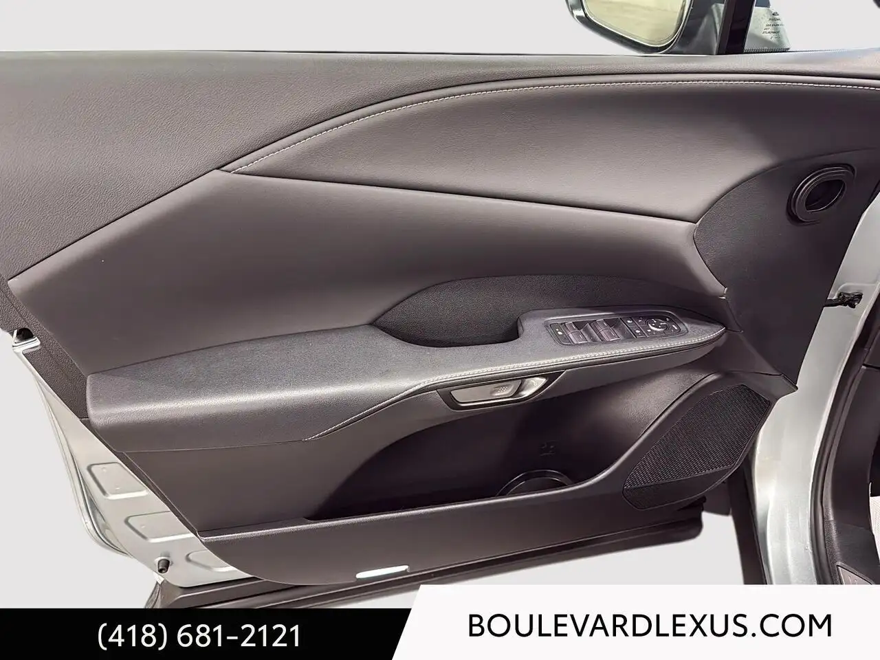 Lexus RX - Image 8