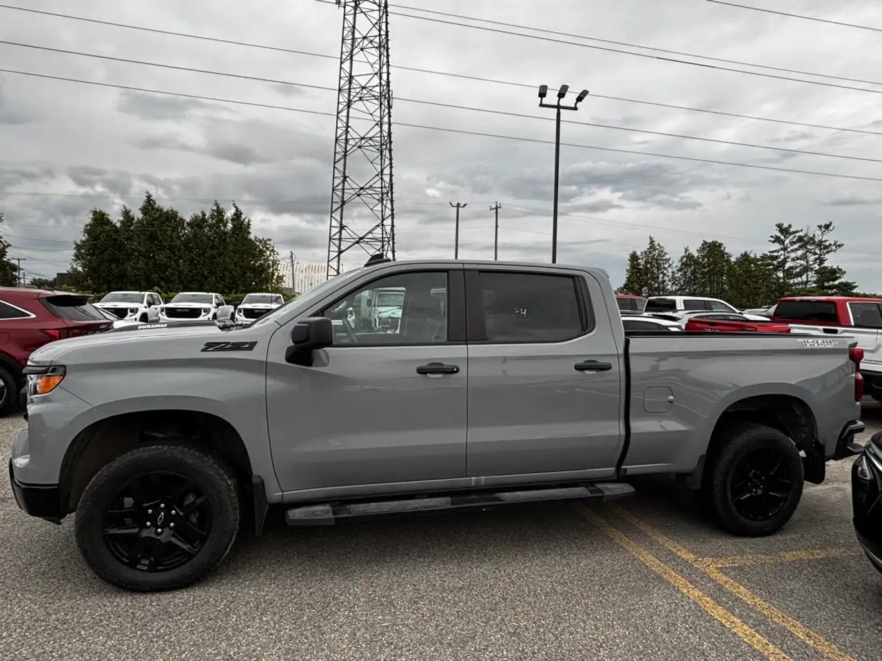 Chevrolet Silverado 1500 - Image 6