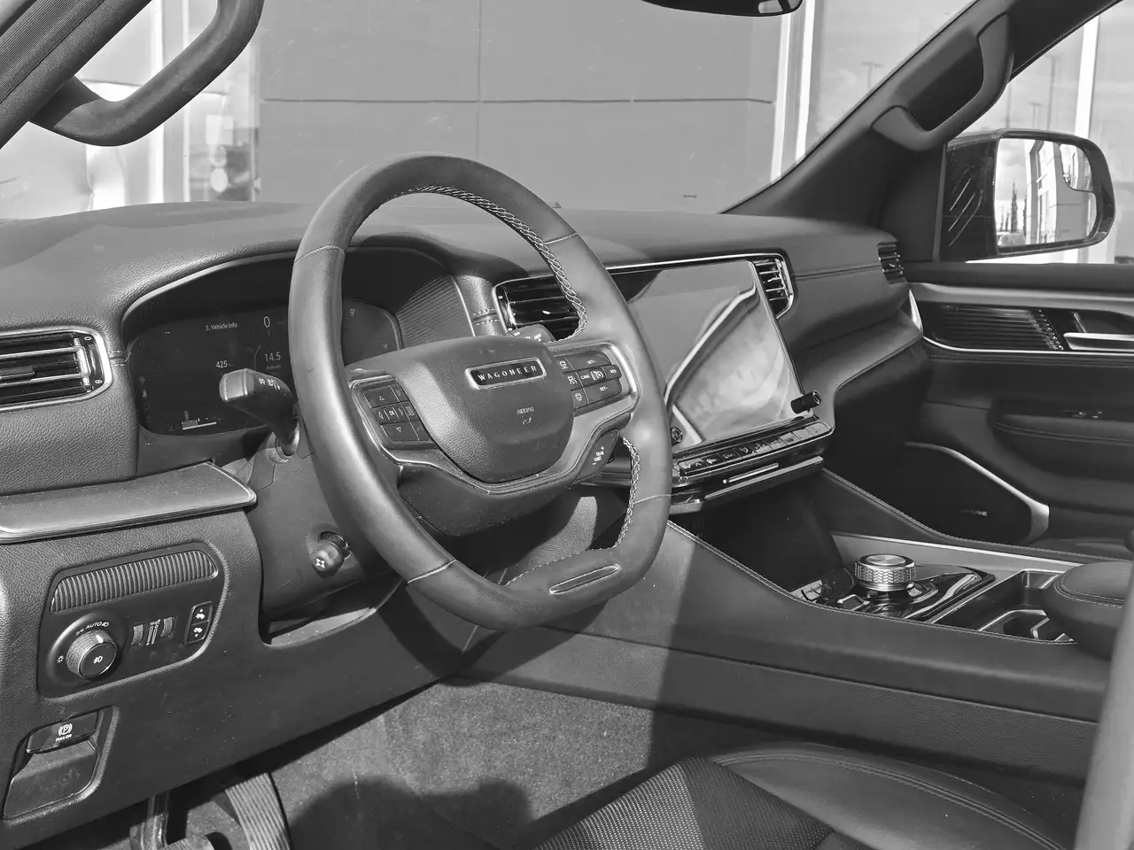 Jeep Wagoneer - Image 7