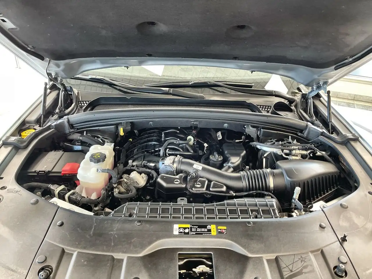 Jeep Grand Cherokee - Image 34