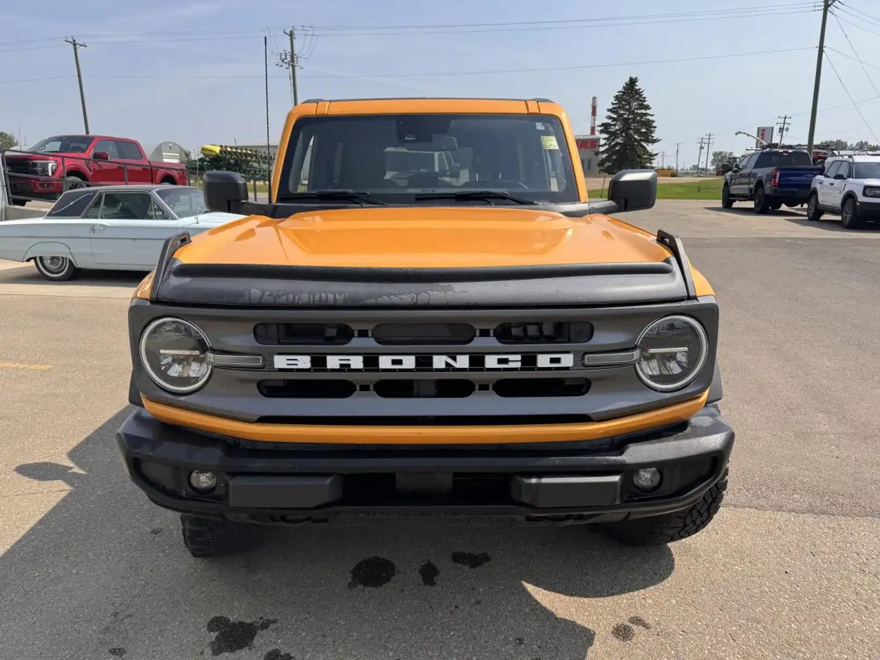 Ford Bronco - Image 8