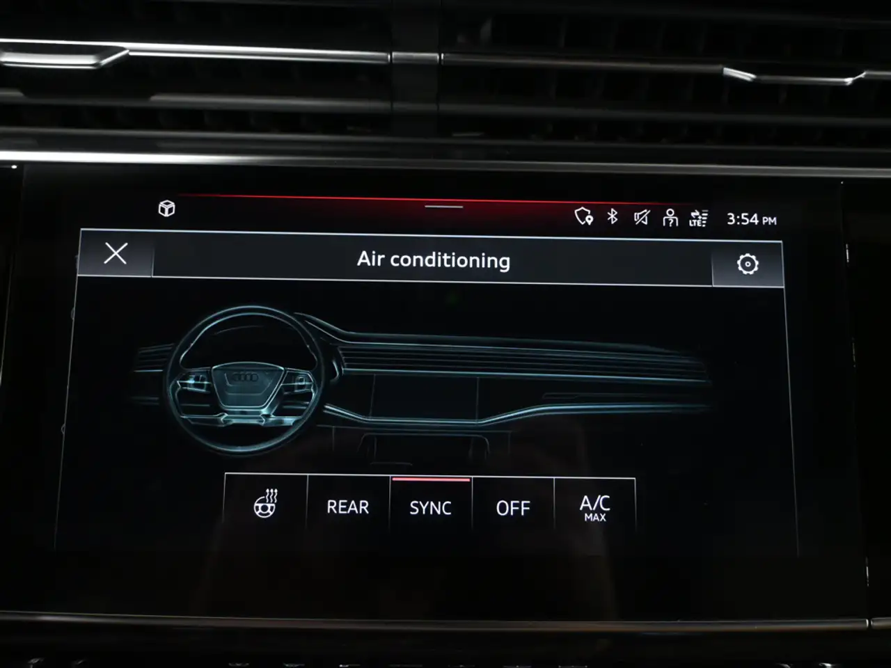 Audi Q8 - Image 23