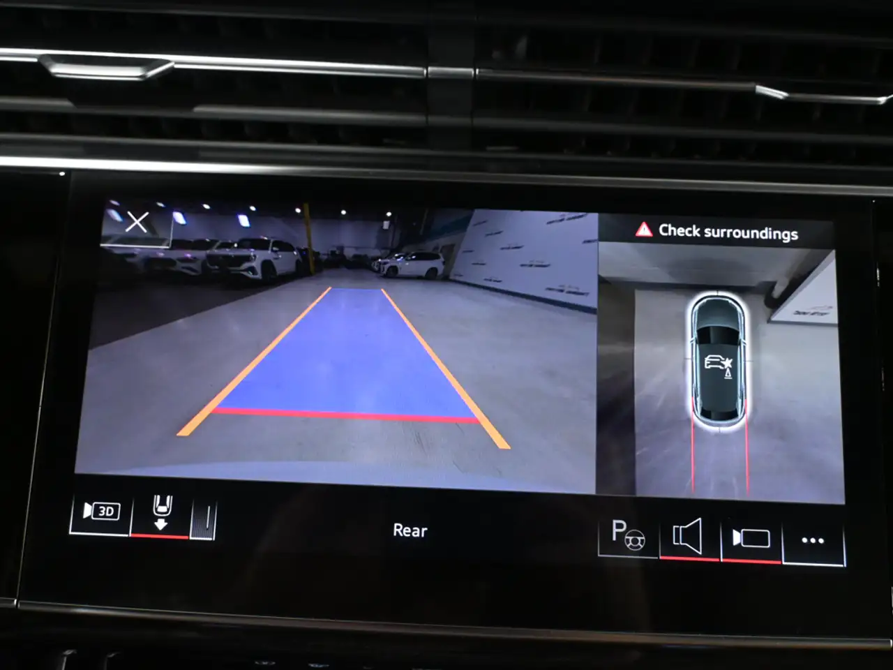Audi Q8 - Image 22