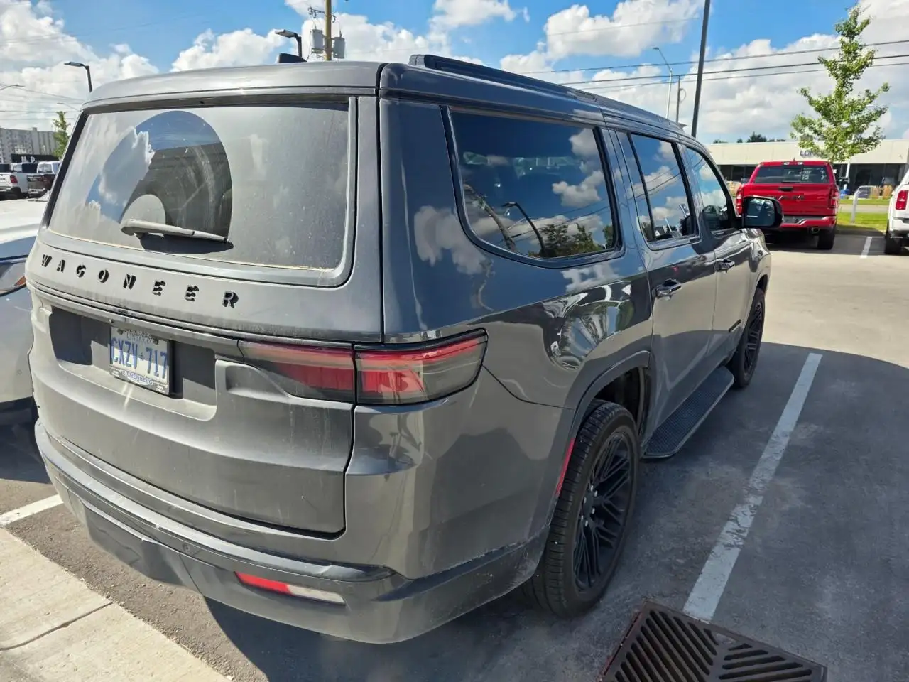 Jeep Wagoneer - Image 3