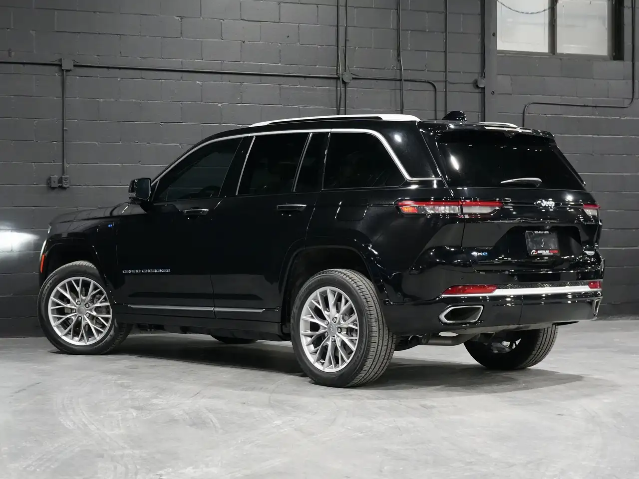 Jeep Grand Cherokee - Image 7