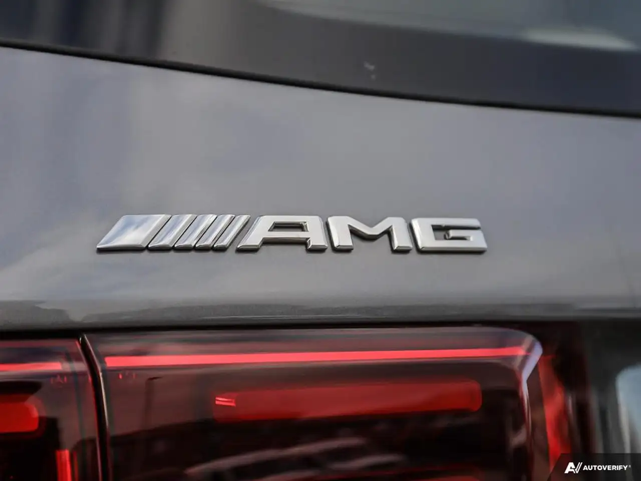 Mercedes-Benz GLB - Image 12