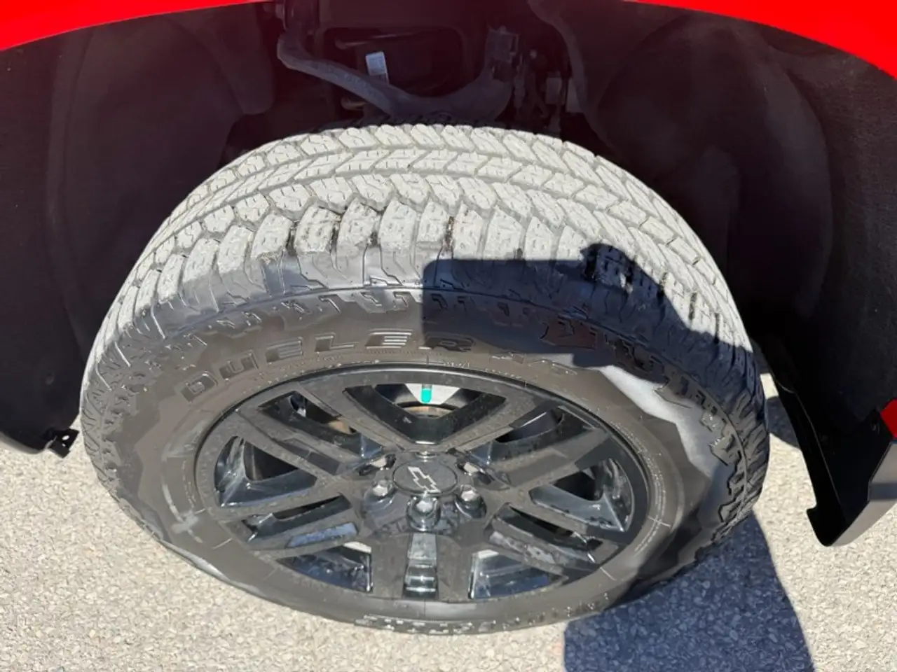 Chevrolet Silverado 1500 - Image 14